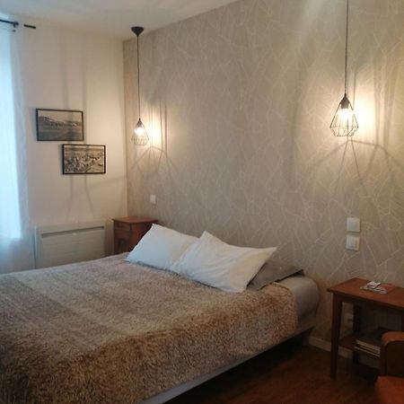 Bed and Breakfast Le Quai 18 à Lesneven Extérieur photo