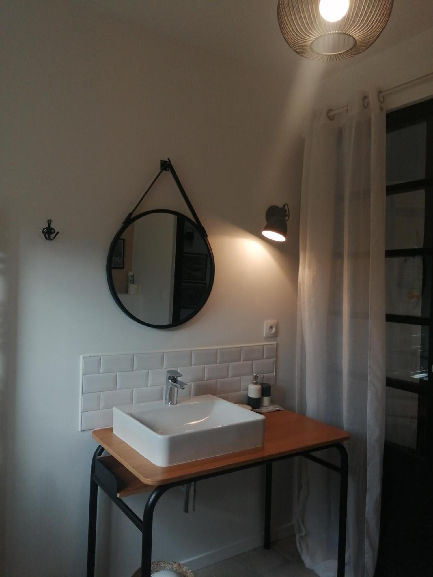 Bed and Breakfast Le Quai 18 à Lesneven Extérieur photo